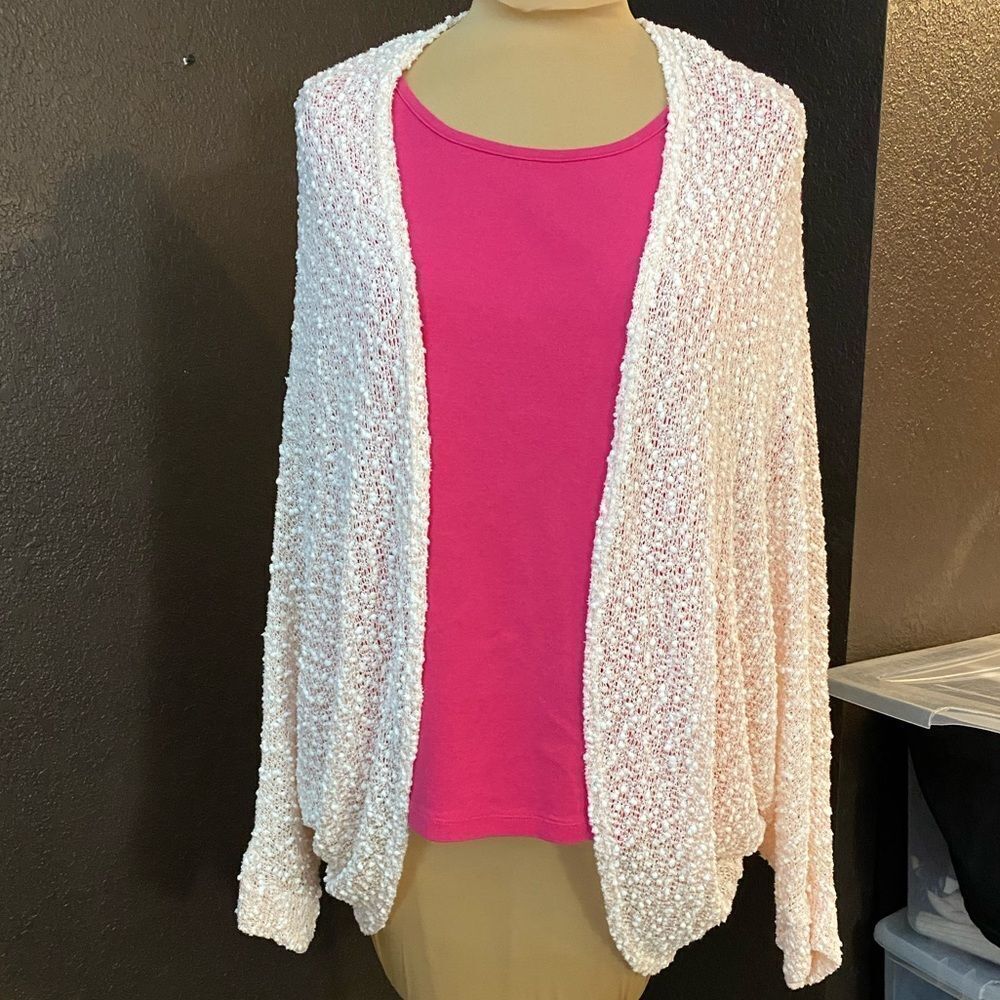 Painted Threads pink‎ and white open knit dolman sleeves open front cardigan